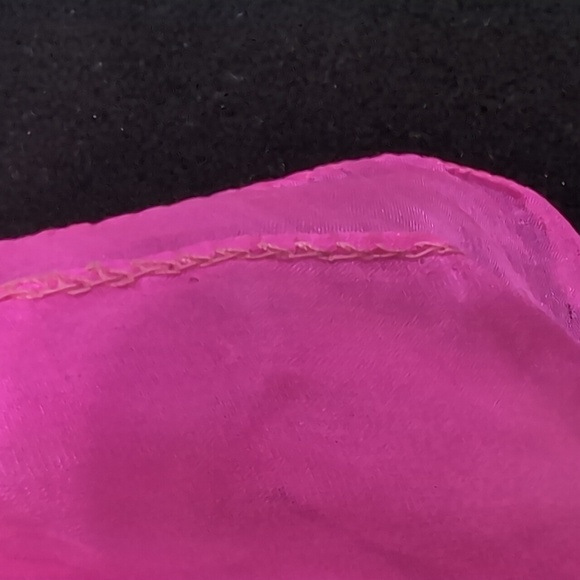 Vintage Bright Fuschia Silk Square Scarf Handkerchief Hanky Hand Rolled Edging - Picture 2 of 4